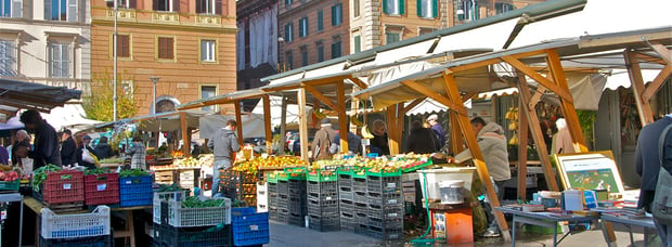Piazza-San-Cosimato-Market-in-Trastevere-Rome.jpg