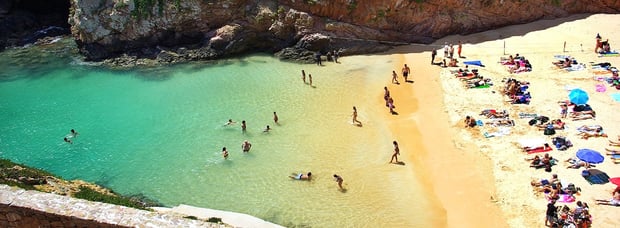 Bellenga_island_Portugal.jpg