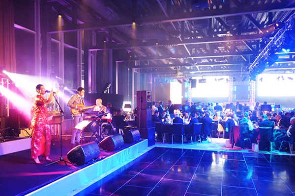 automotive industry gala dinner and entertainment