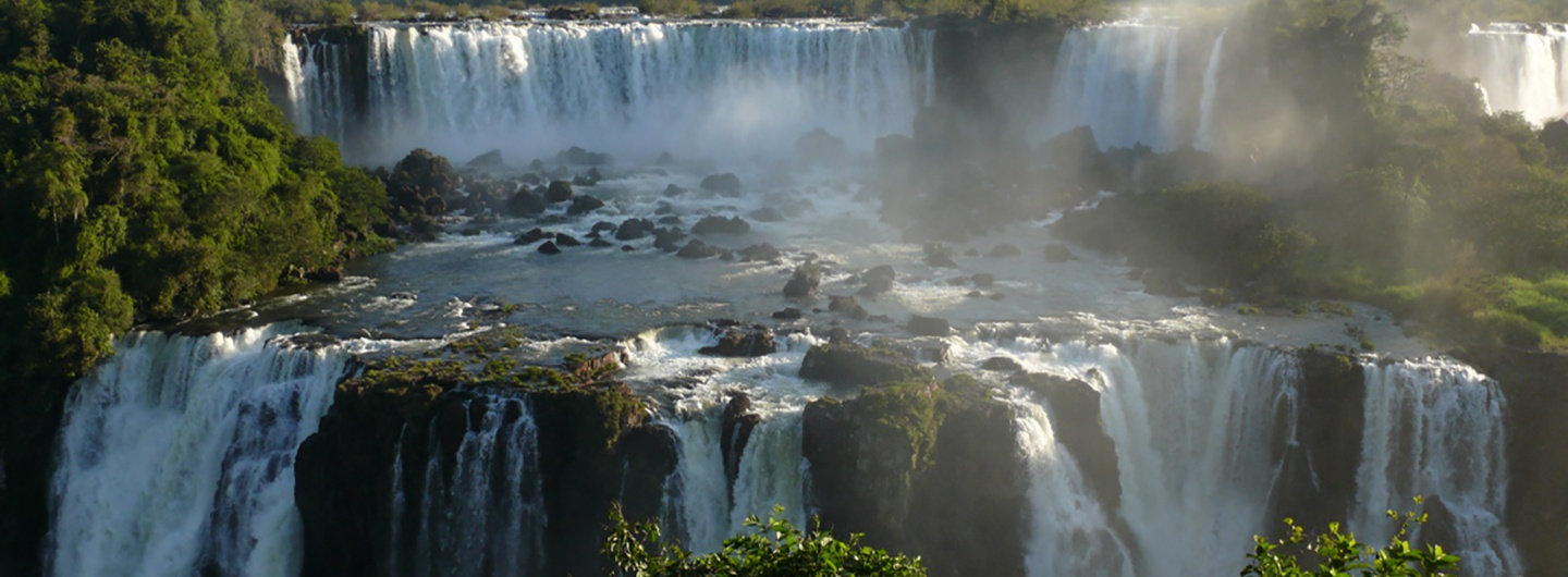 Iguazu_falls_argentina